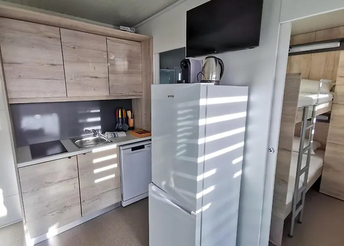 Feriehus Amazing In With Wifi Privlaka (Zadar)